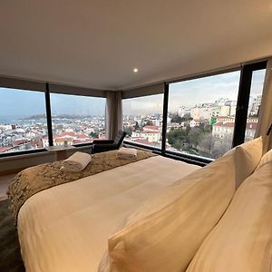 Louis Rooms